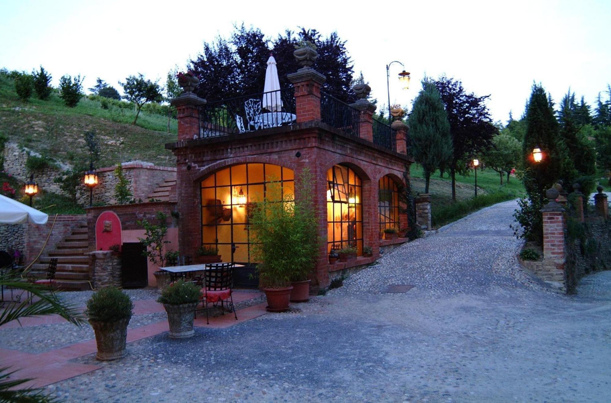 Villa La Favorita อัลบา ภายนอก รูปภาพ